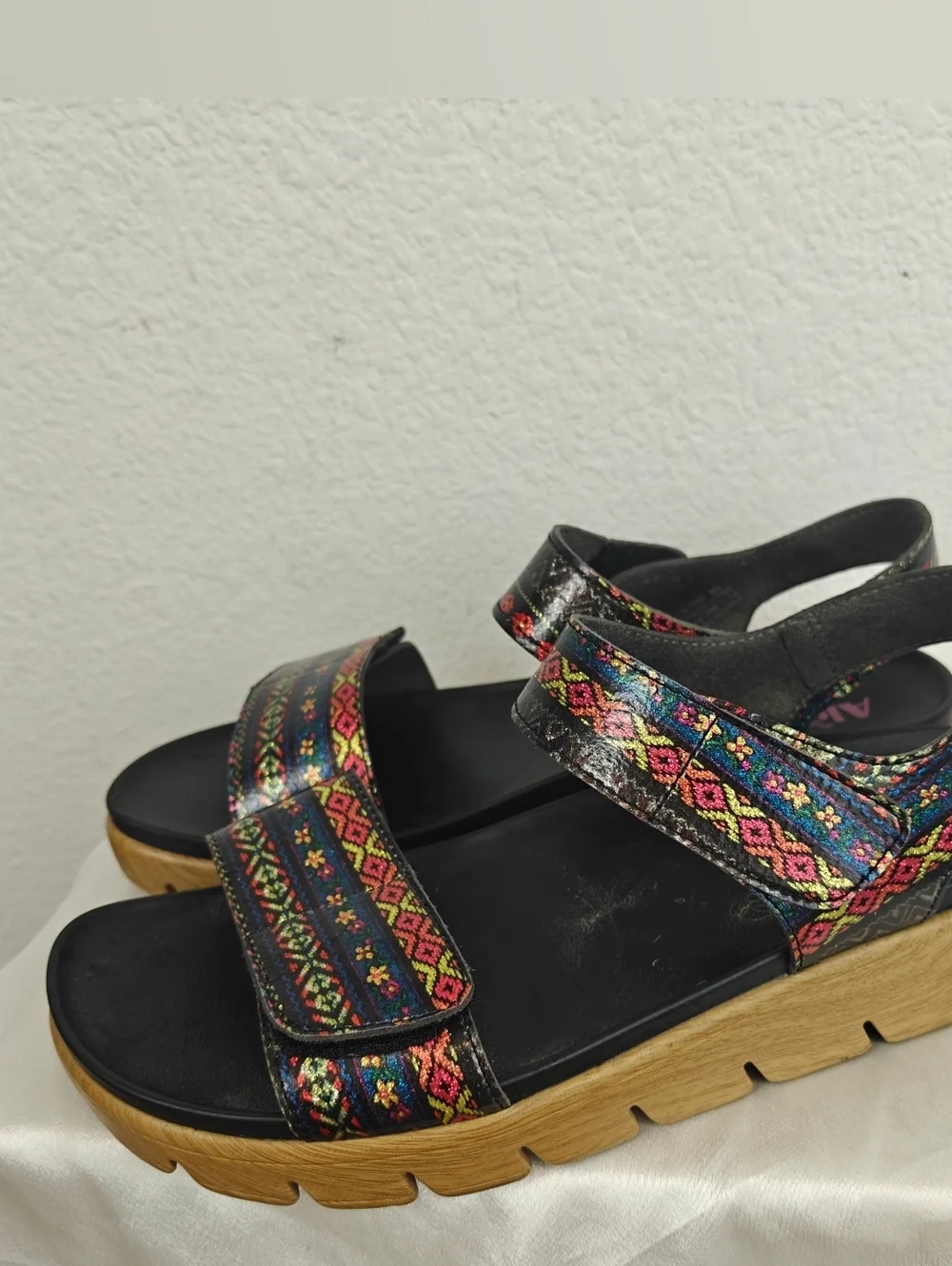 Alegria Playa Comfort Platform Sandals – Adjustable Straps US 9-9.5 Boho Chic